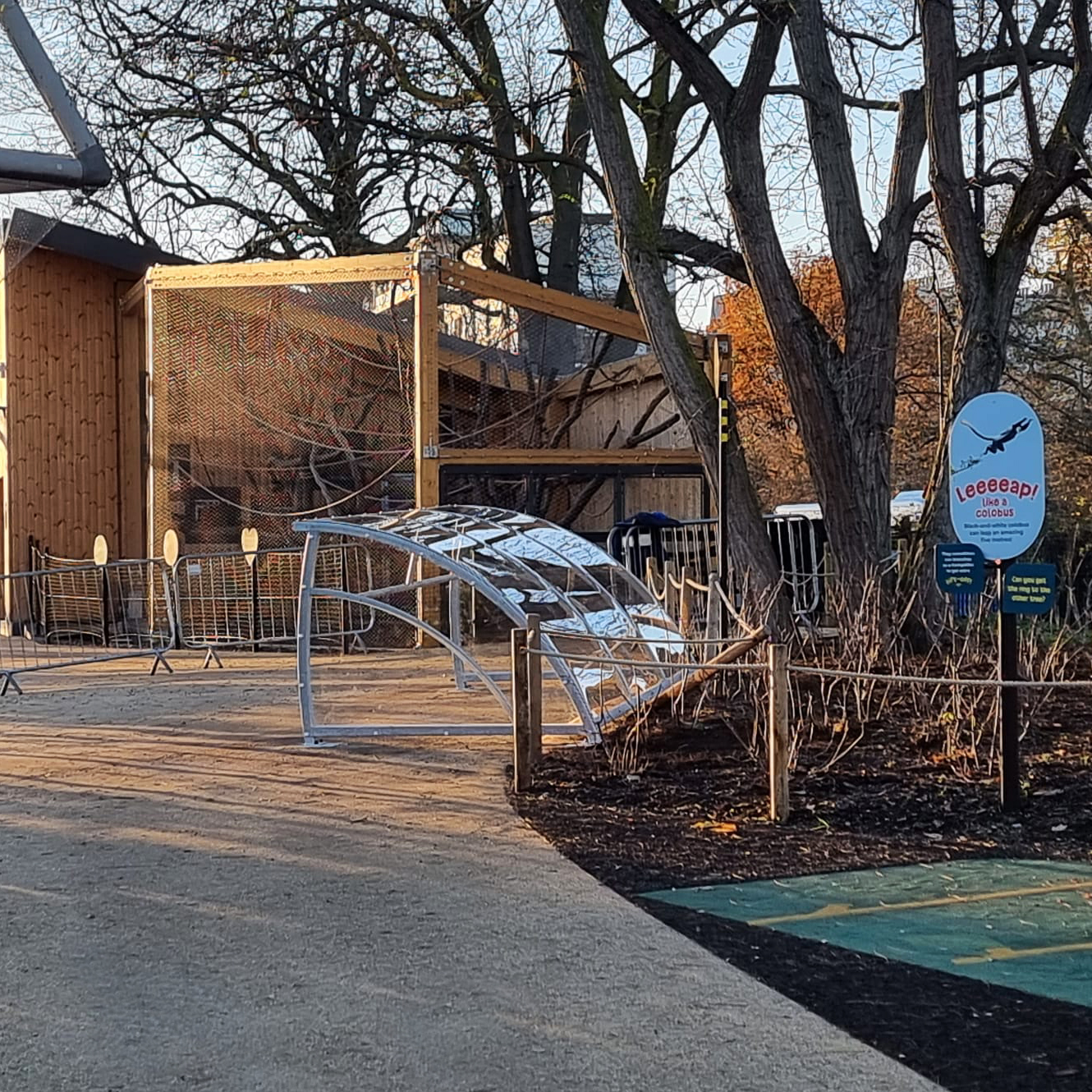 London Zoo Buggy Shelter